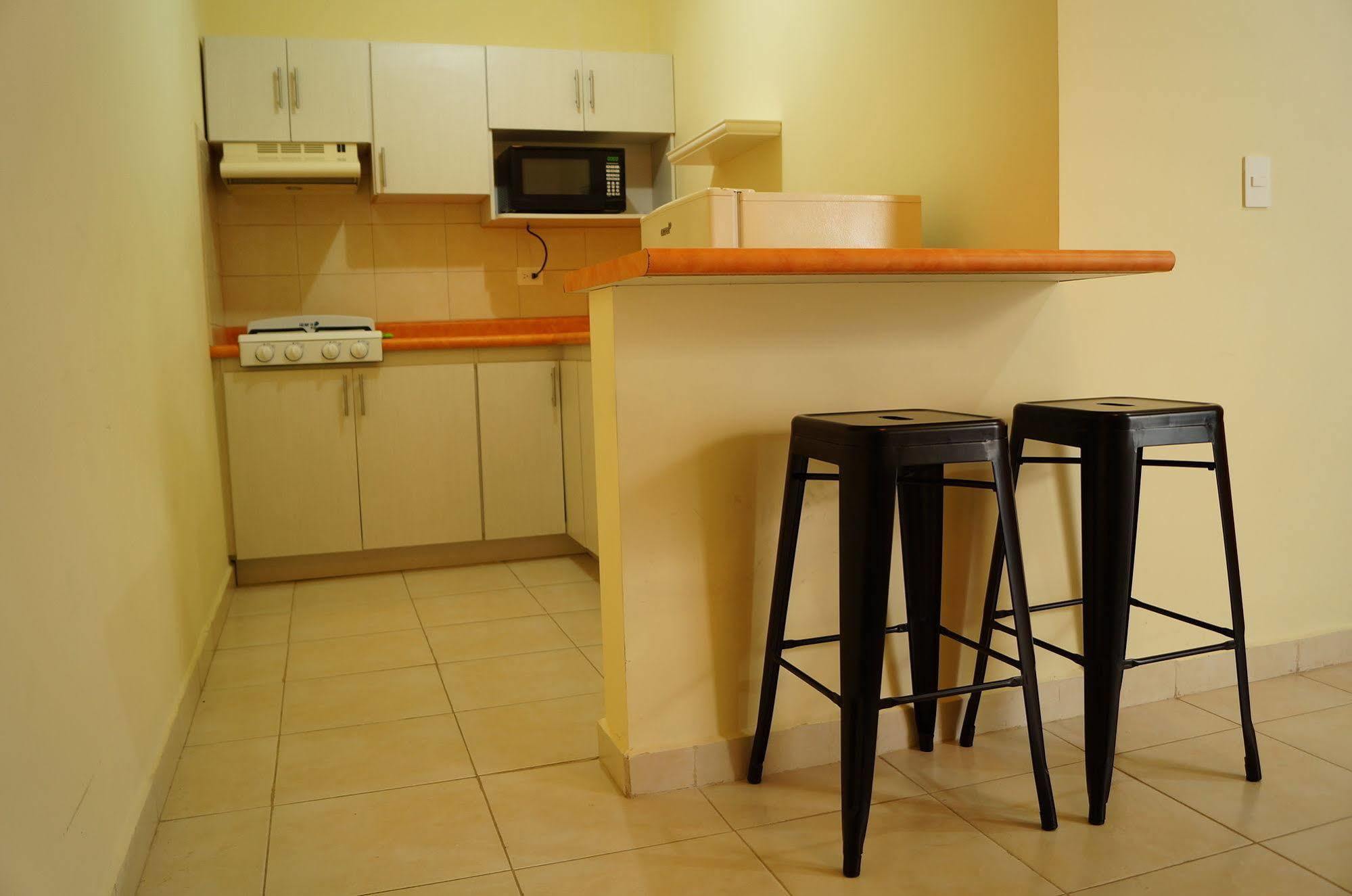 Mv Suites Monterrey Buitenkant foto